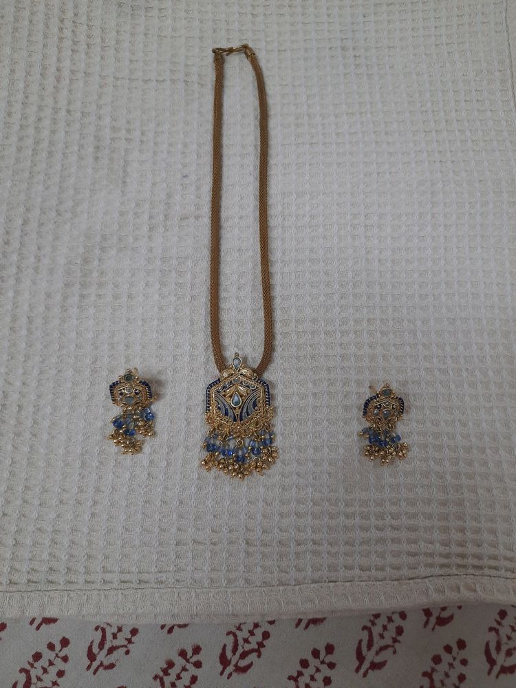 Necklace With Ear Rings