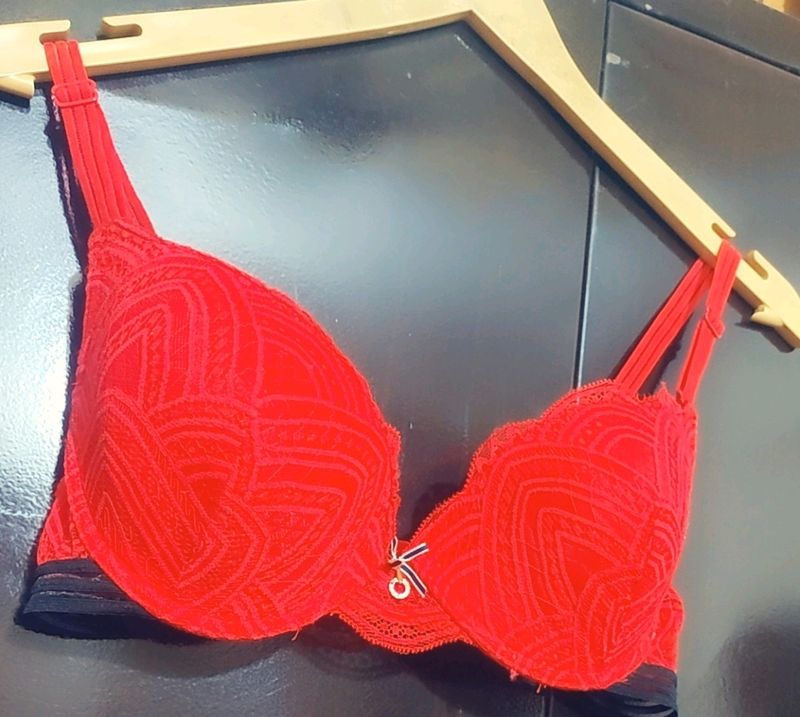 Red 🔴Beautiful Bra For Girl & Woman 36 Bust