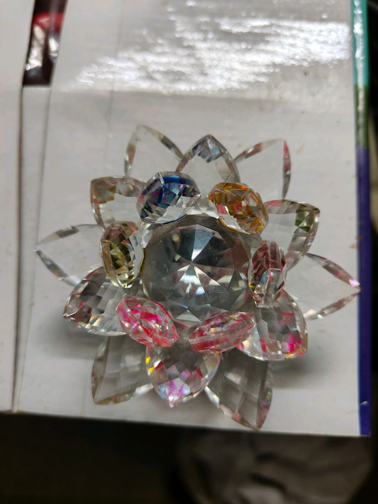 Rotating Crystal Lotus