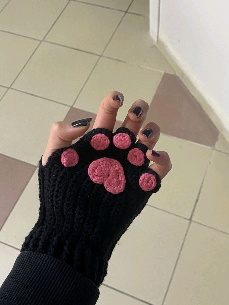 Crochet Black Cat Paw Gloves