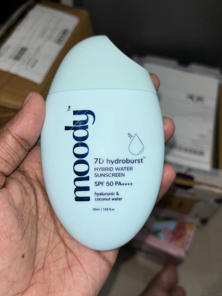 Moody 7D Hydra Boost Sunscreen