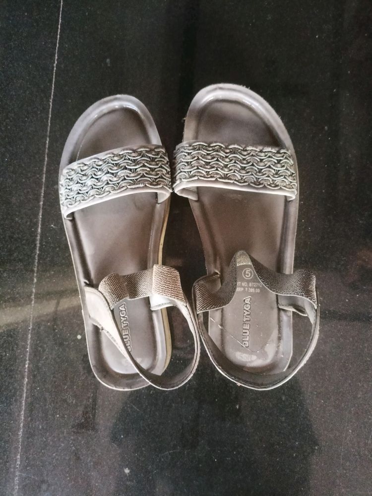 Sandal