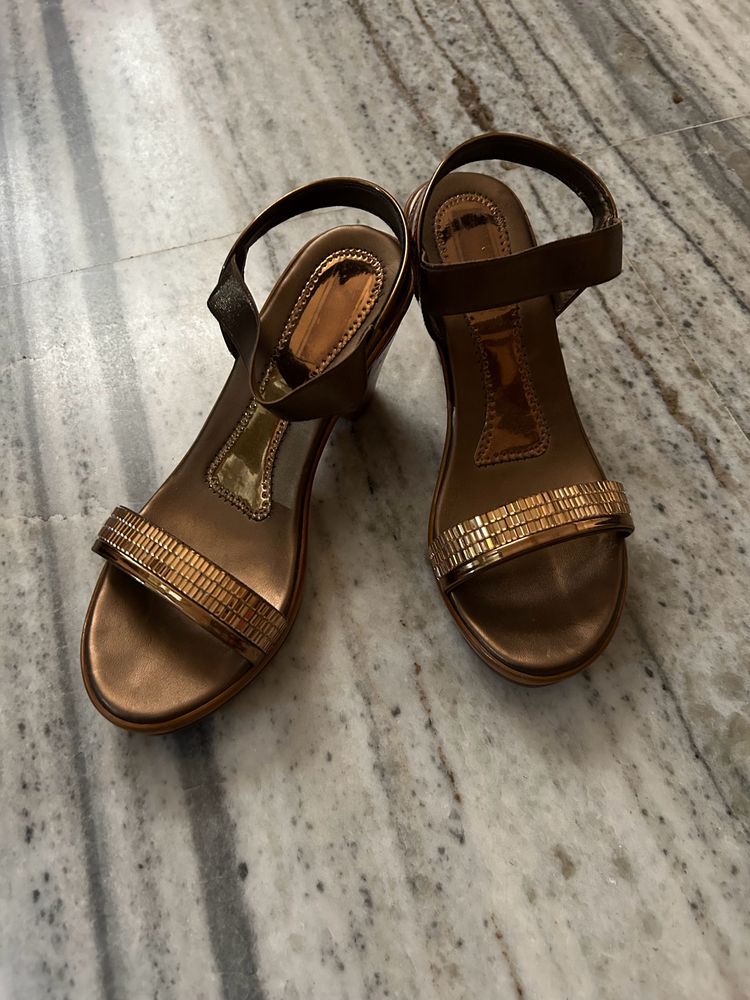 Copper Gold Brown Heels