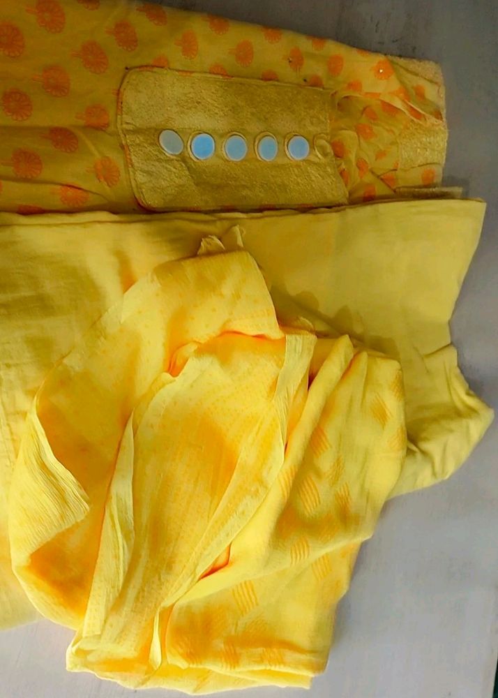 Kurta Pilaza Dupatta