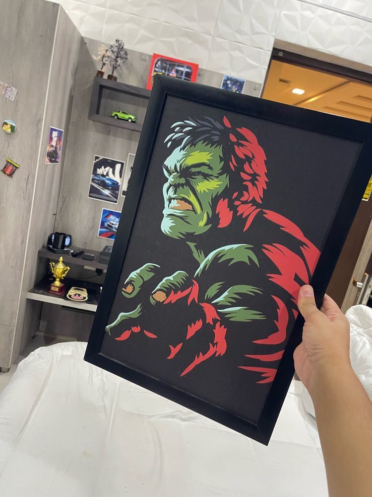 Hulk Wall Frame