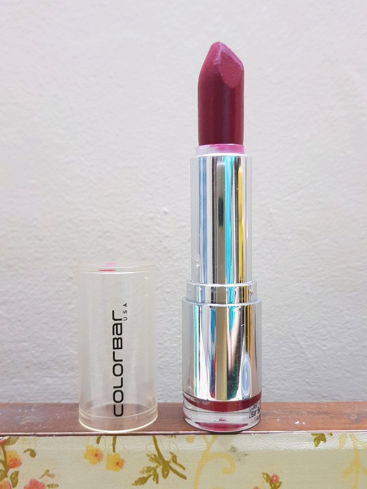 🆕🎀 Colorbar Over The Top Lipstick 💄