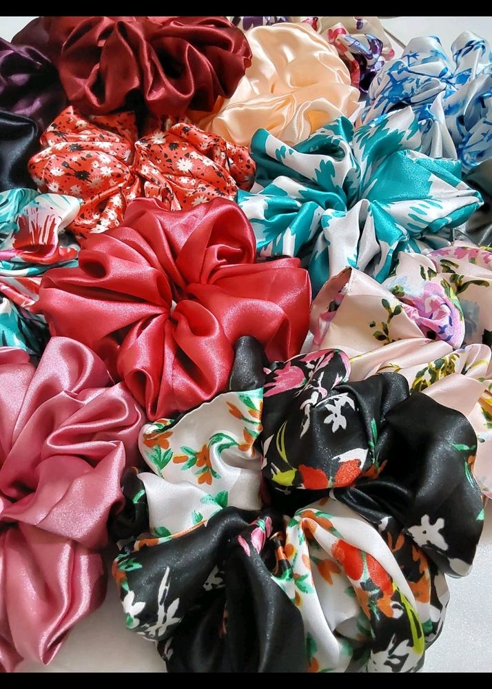 😱🎉Offer 5 Medium Size Scrunchies @140/-