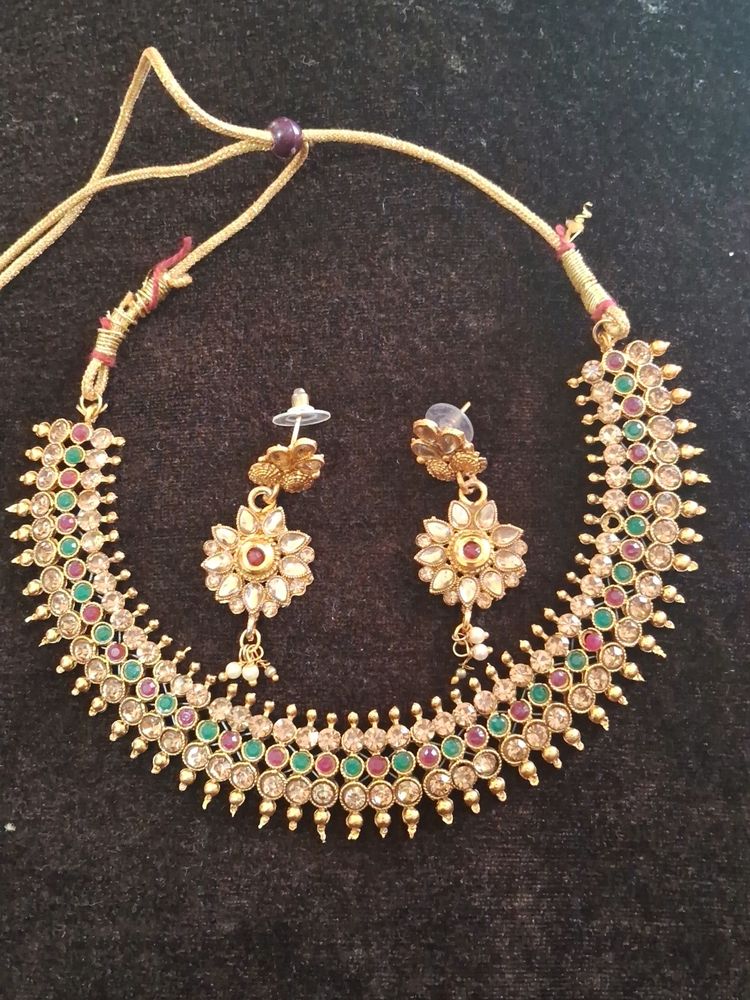 Neckless Set