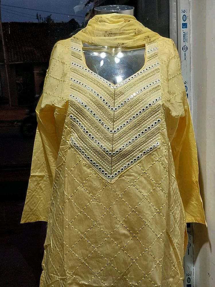 NEW GORGEOUS KURTA SET FOR WOMEN