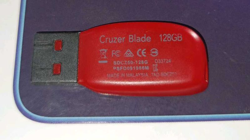 UnSealed Pendrive Sandisk 128gb