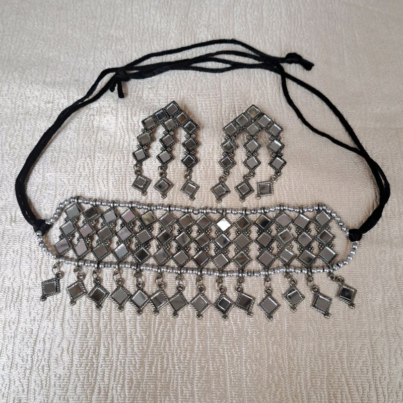 Full Mirror Work Oxidized Chocker Set