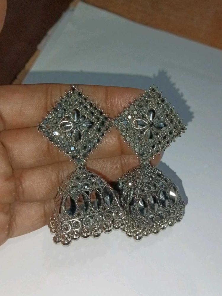 Jhumka