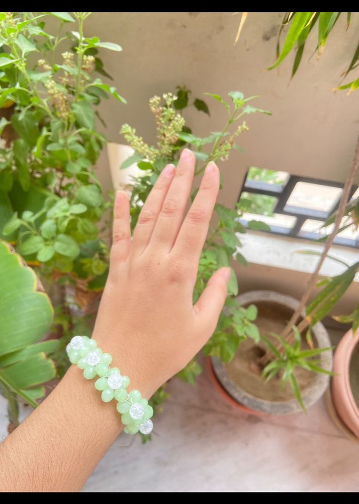 Beaded Daisy Bracelet