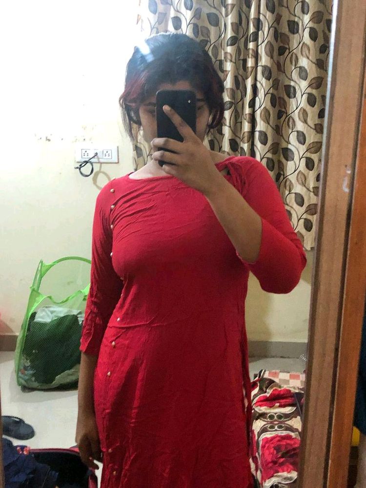 Red Kurta