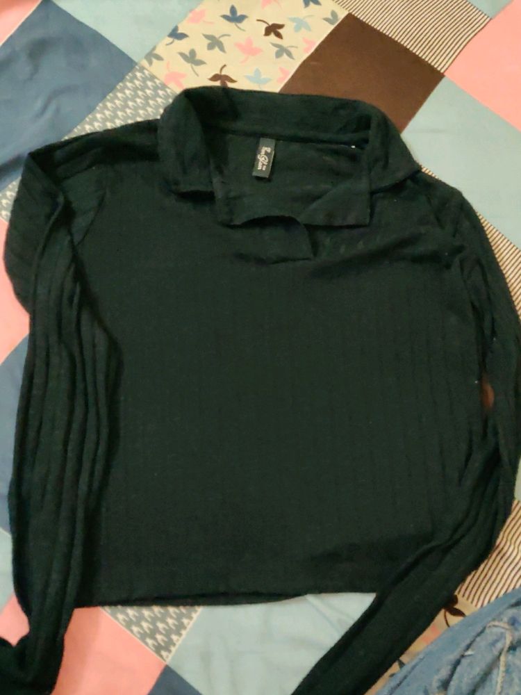 Black Collar Fitted Top