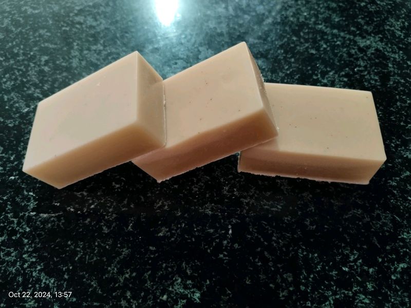 Aloevera Gram Flour Soap