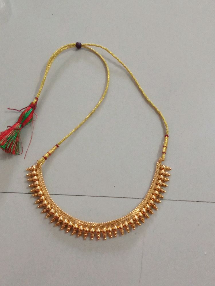 Necklace Without Earrings