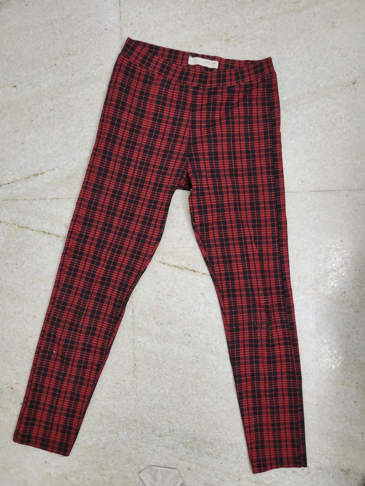 Checks Print Leggings