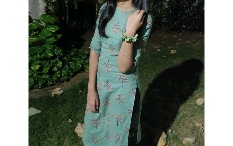 Green Kurti