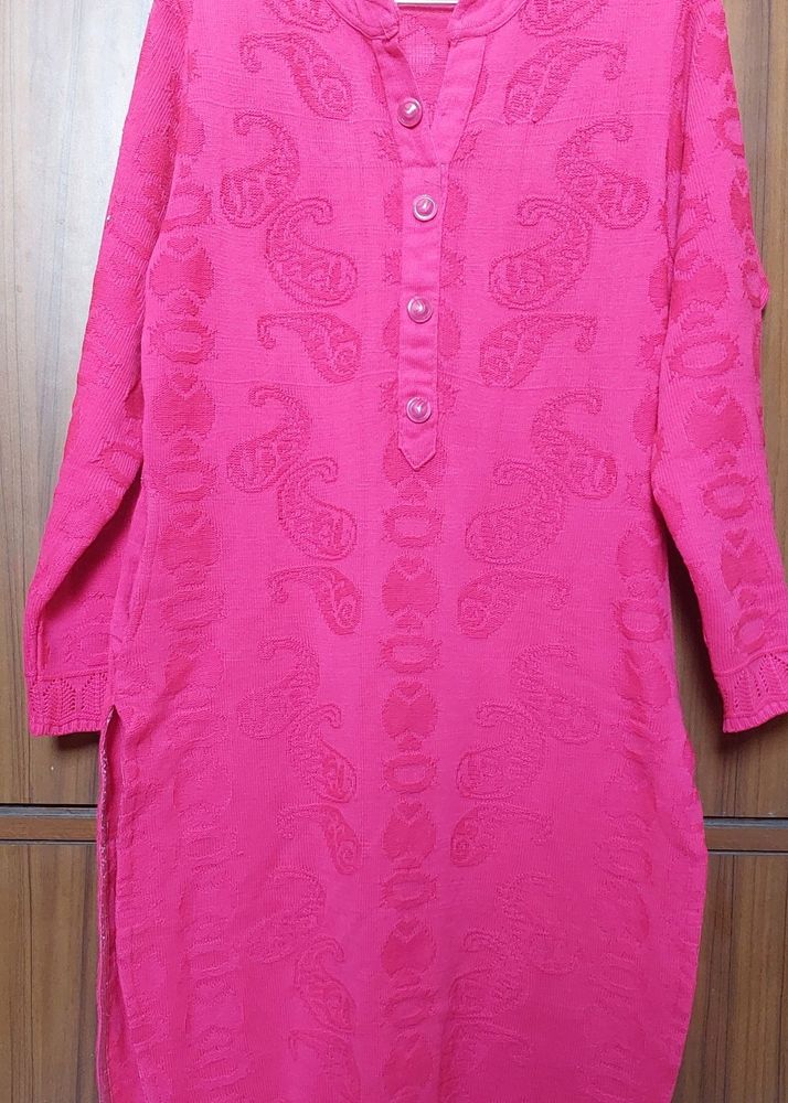 WOMEN WOOLEN STRAIGHT KURTA