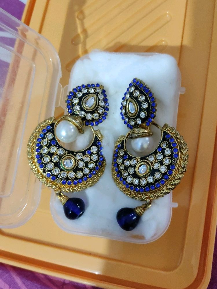 Earings