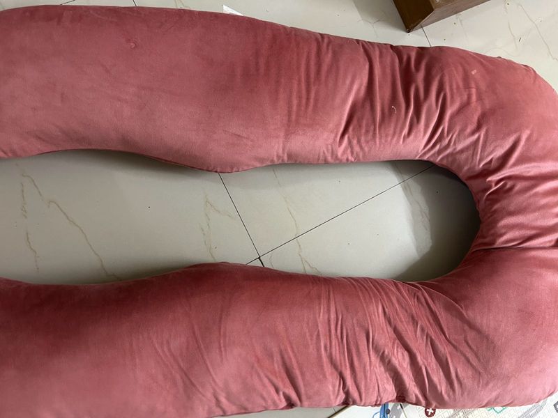 Wakefit Pregnancy pillow