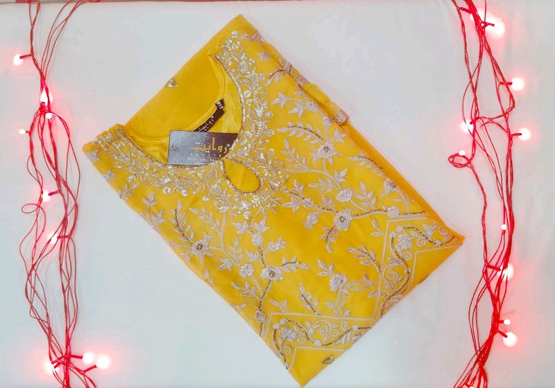 Elegant Yellow Embroidered Kurta