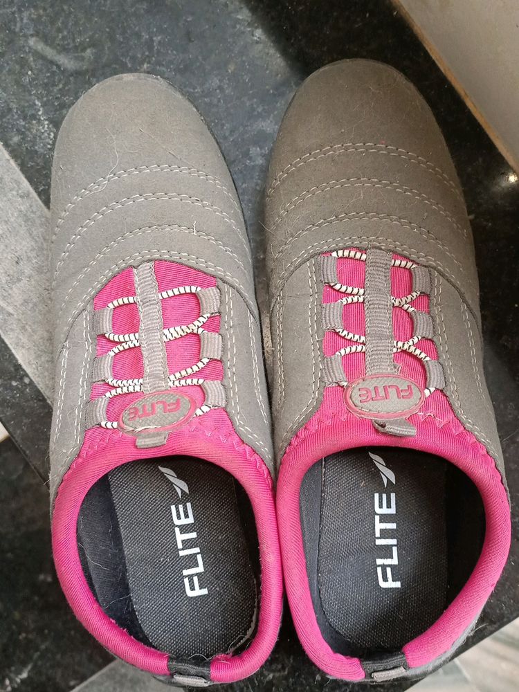 Flite Shoes - Grey And Pink Colour