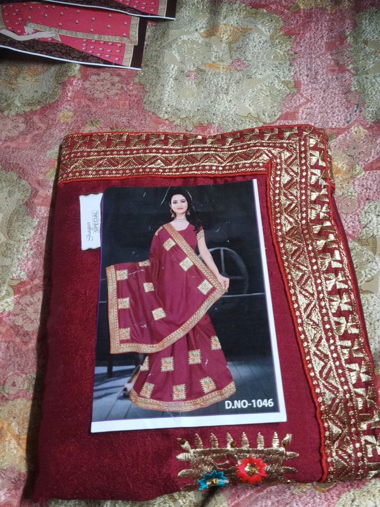 I Am Selling A Saree