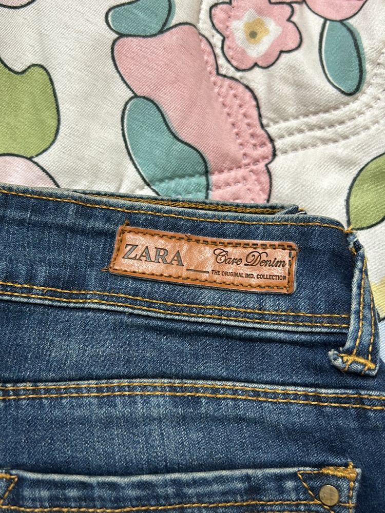 Zara Jeans