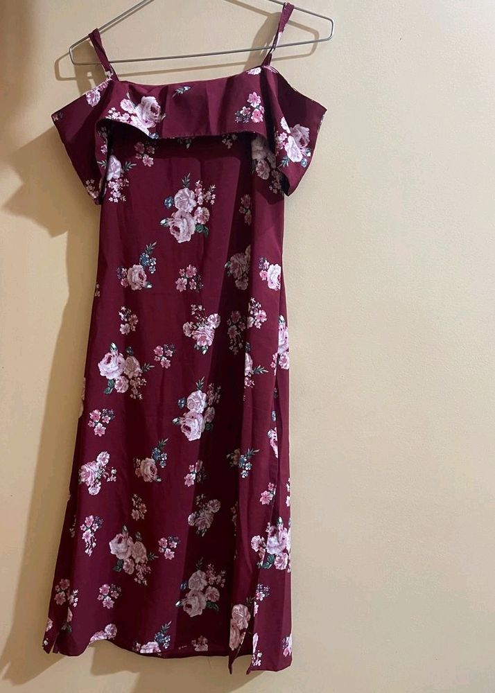 Off Shoulder Flower Printed Kurti♥️