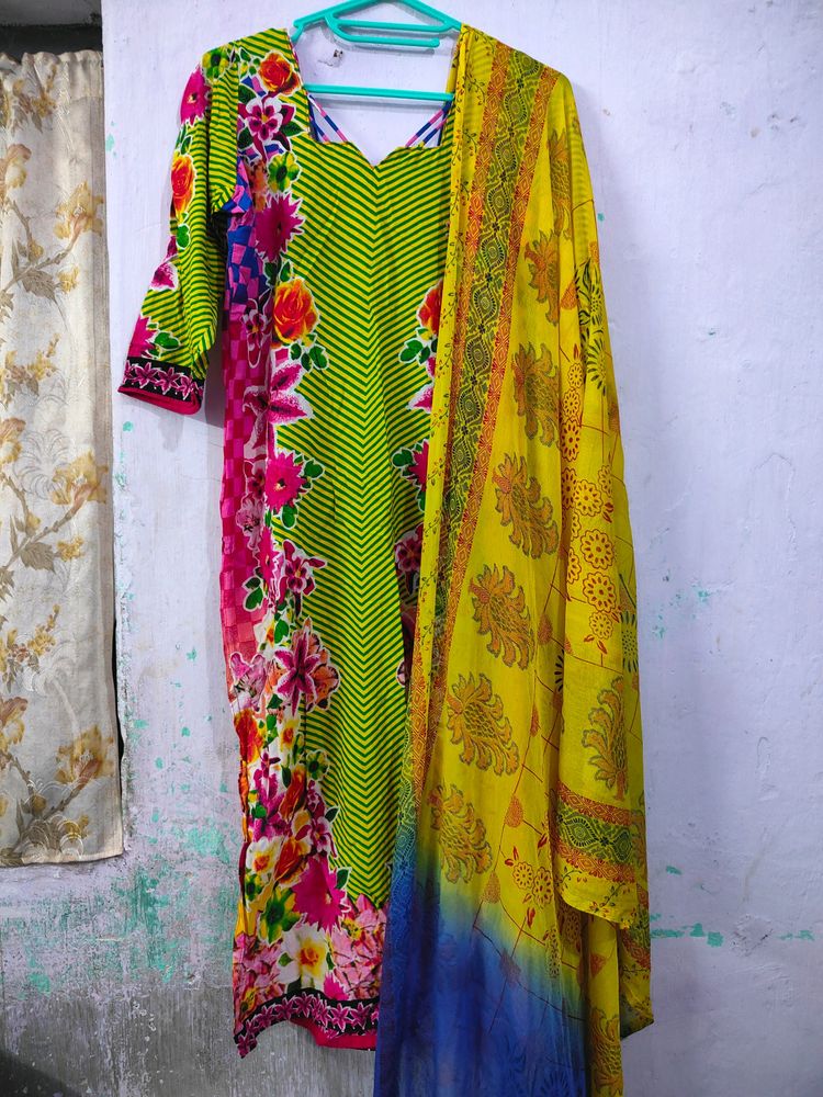 Designer Kurti With Dupatta