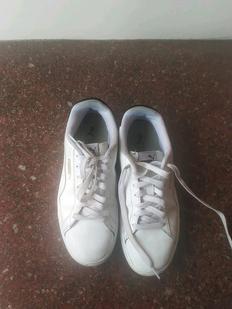 Less used Women's Puma Casual Shoes