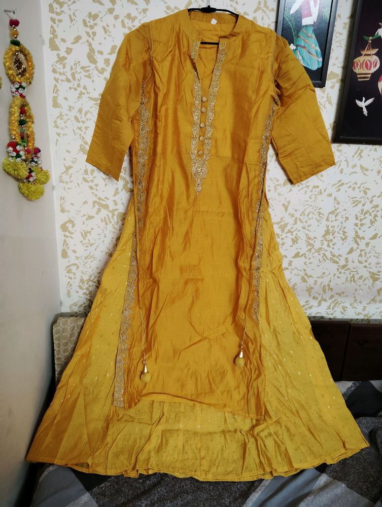 Women Ethnic Gown