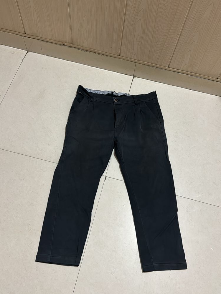 Navy Denim Jean In Good Condition