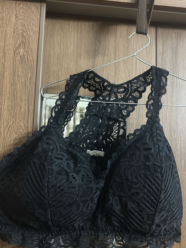 Lace Black Brallete