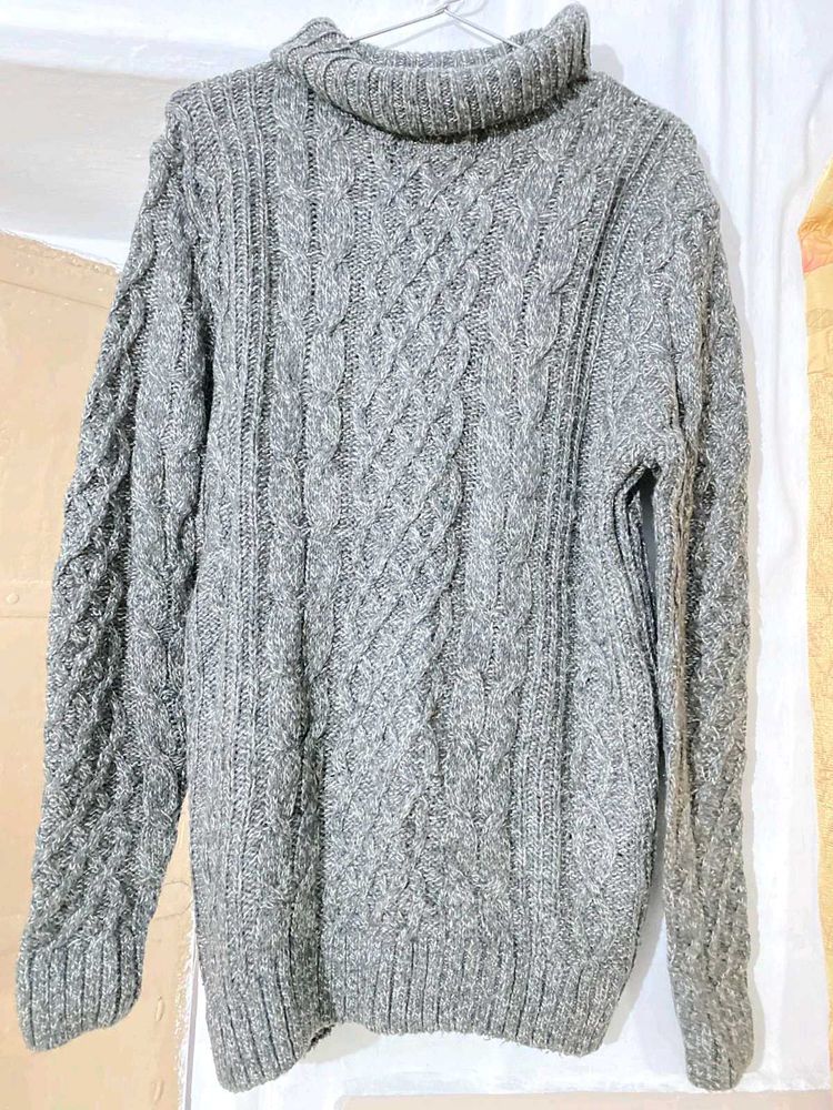 Woolen Sweater