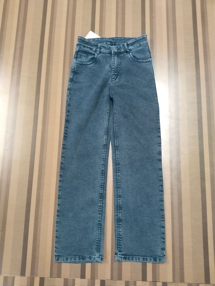 V-15 Size-28 Straight Women Denim Jeans