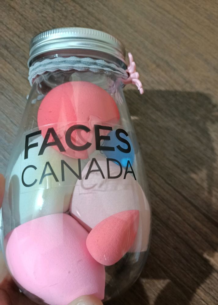 Faces Canada Beauty Blender