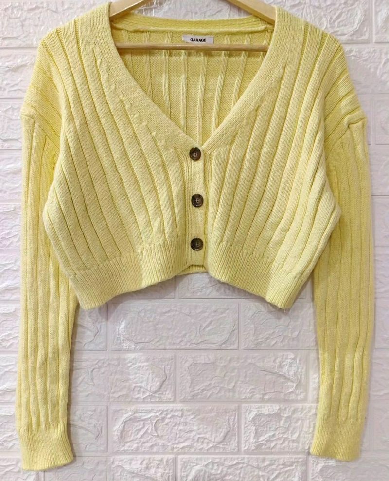 Yellow cardigan💛✨