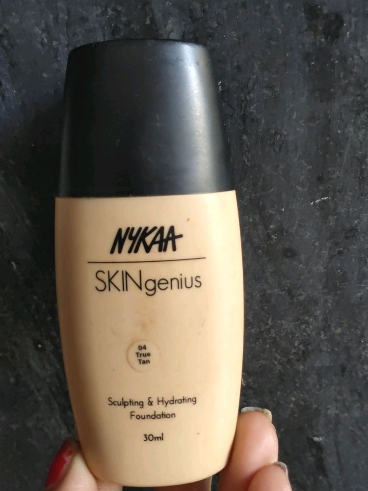 NYKAA Foundation Skin Genius