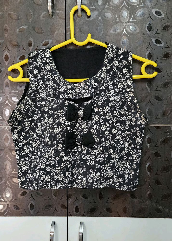 Black Floral Crop Top