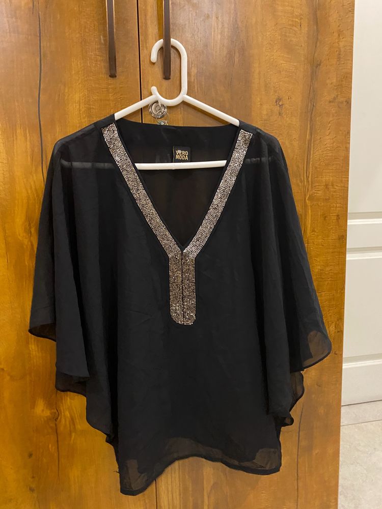 Black rhinestone v neck top