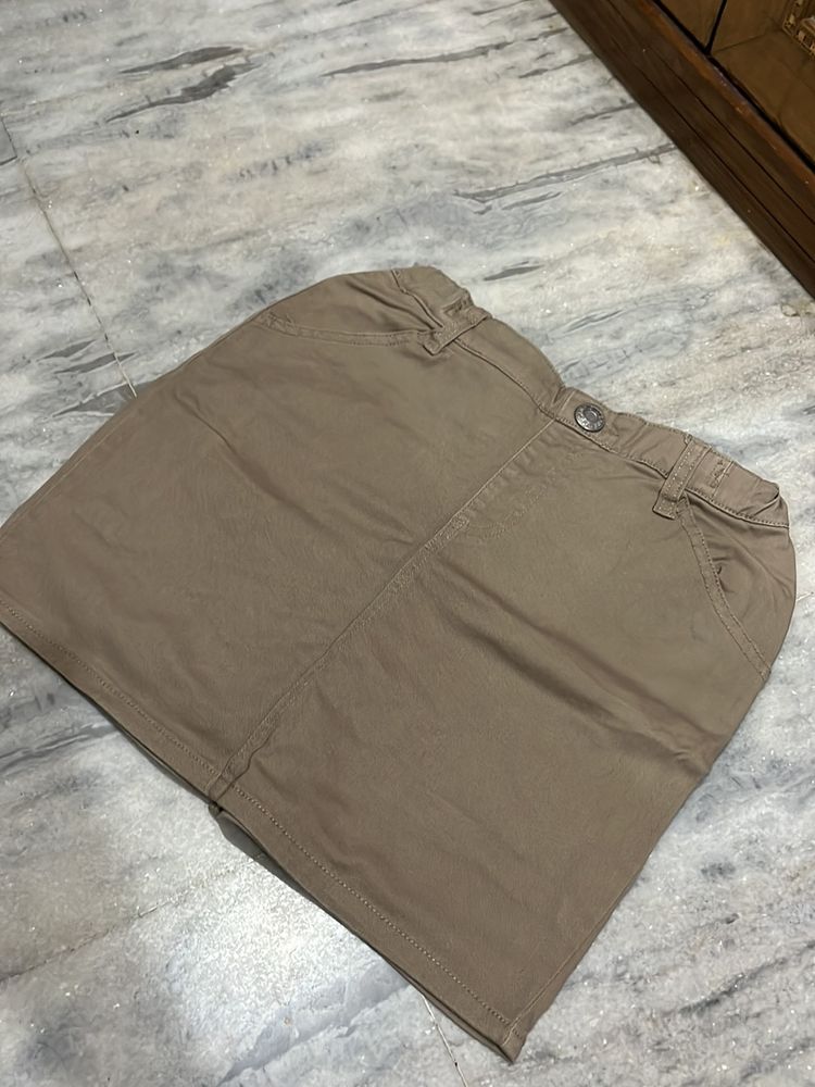 Skirt with shorts Attached