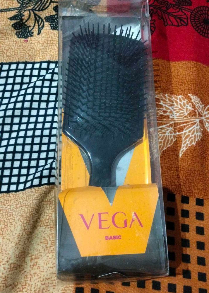 Brand New 🆕 Vega Hair Brush