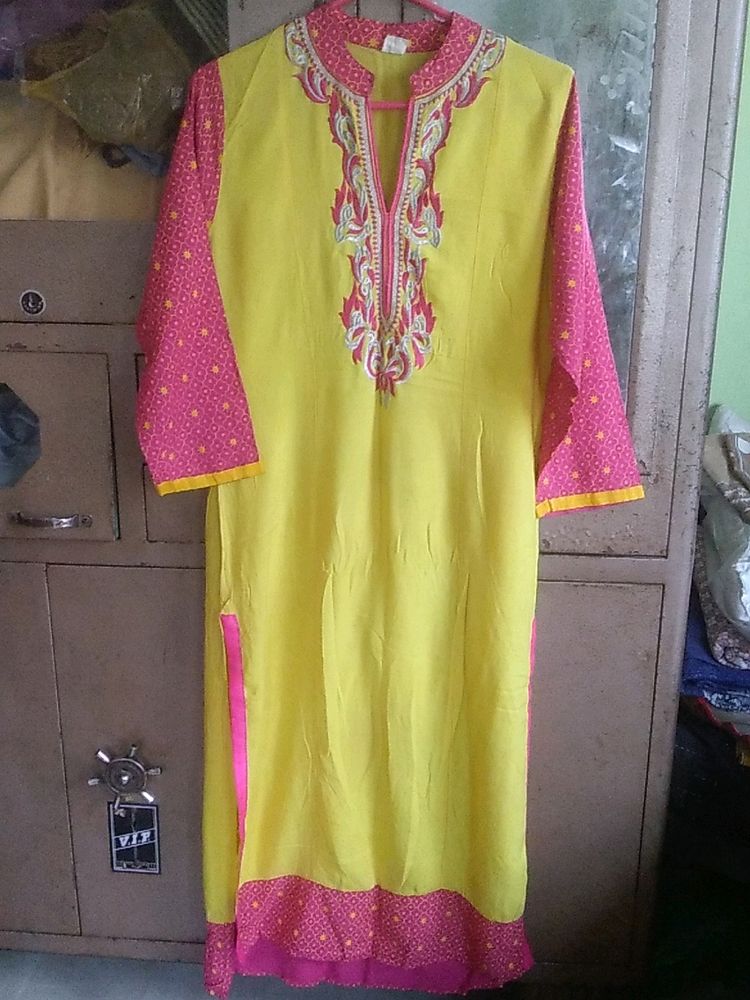 Yellow, Straight,embroidered Kurti, Used.