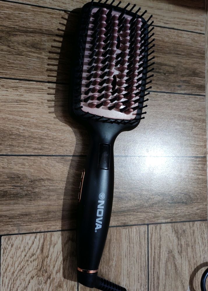 Straightening Brush