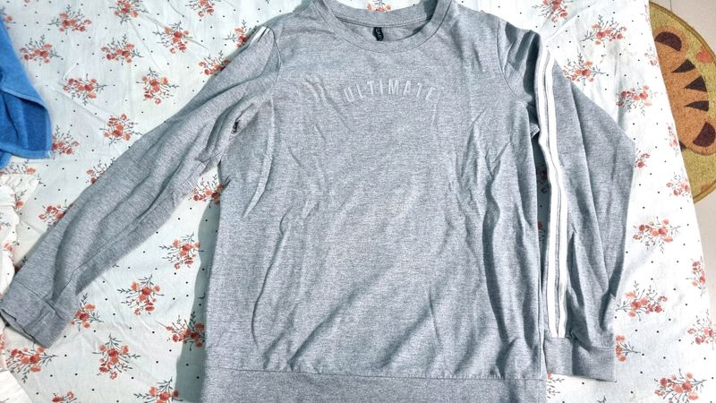 Grey Sweatshirt