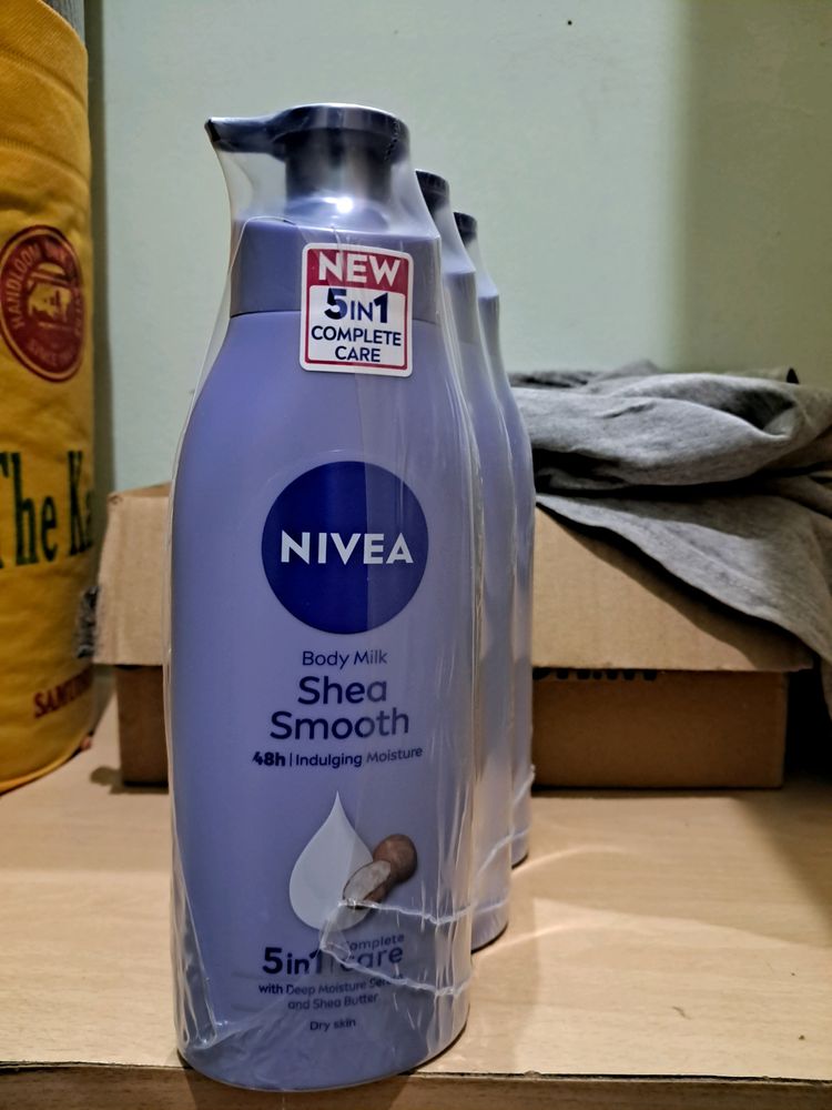 Nivea Shea Smooth Body Lotion