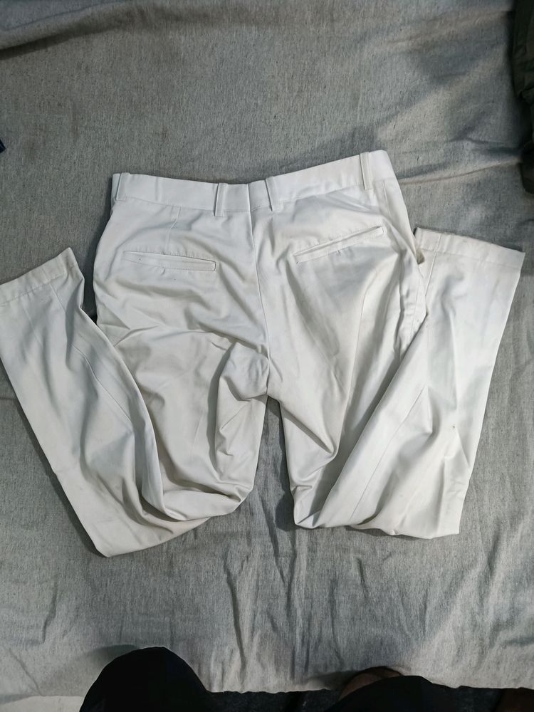 A Plane White Men's Pant